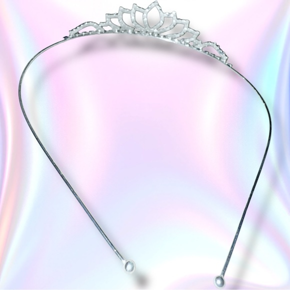 Silver Rhinestone Tiara - New with Tags - Picture 8 of 13